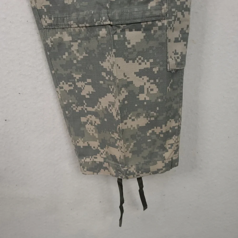 US Army ACU Combat Cargo Pants Large Regular Digital Camo UCP Military Surplus